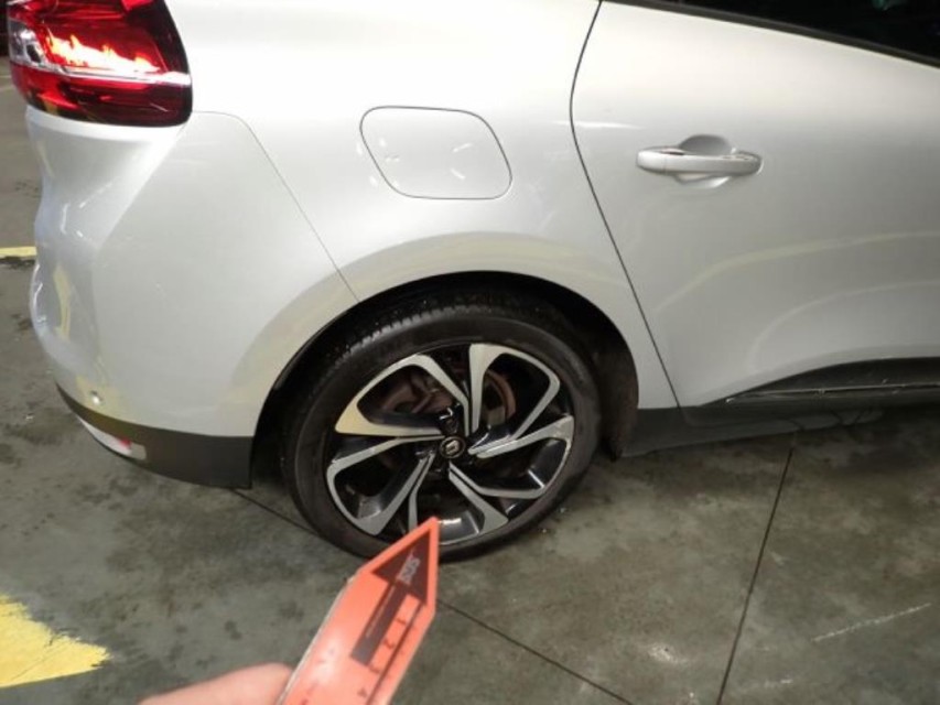  Renault  Grand Scenic 1.7 BLUE DCI EDC BUSINESS INTENS #3