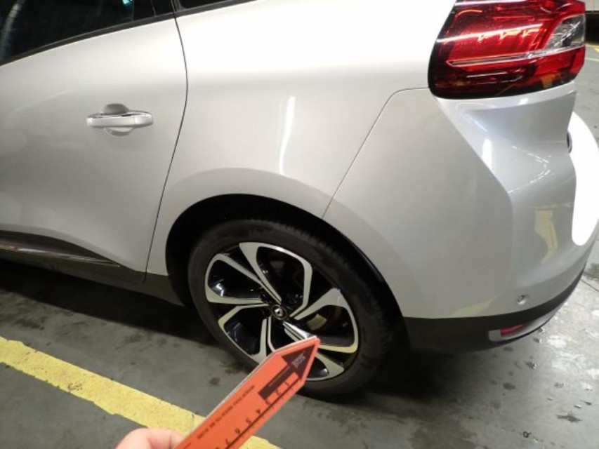  Renault  Grand Scenic 1.7 BLUE DCI EDC BUSINESS INTENS #13