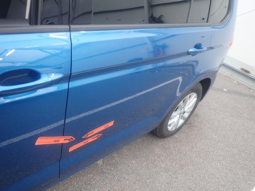  Volkswagen  Touran 2.0 TDI BVM6 CONFORTLINE BUSINESS #1