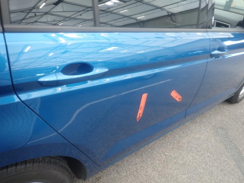  Volkswagen  Touran 2.0 TDI BVM6 CONFORTLINE BUSINESS #9