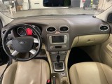  Ford  Focus 2.0 Titanium #10