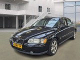  Volvo  S60 2.4 Kinetic 