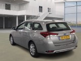  Toyota  Auris 1.8 Hybr. Dynamic #6