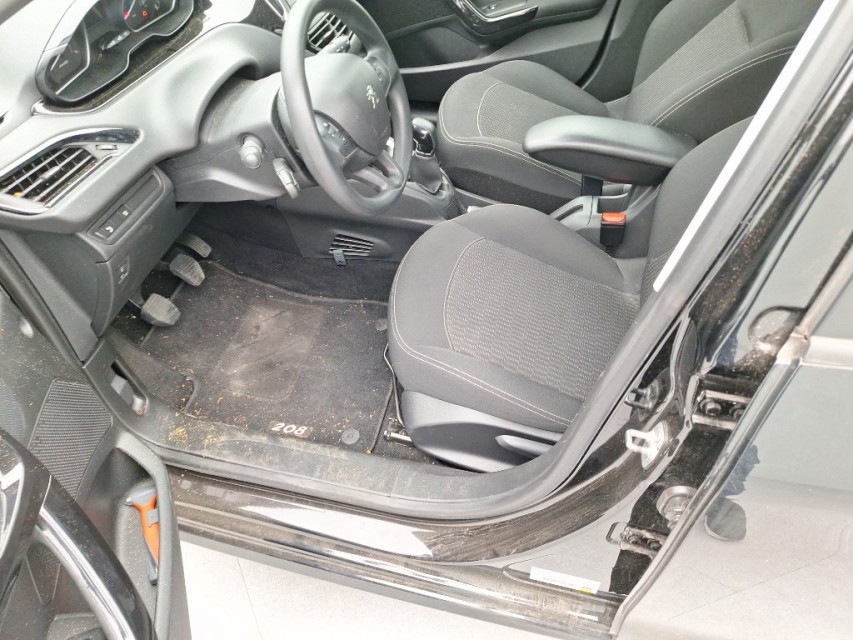  Peugeot  208 1.2 PureT. BL Active #15