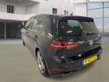  Volkswagen  Golf 1.5 TSI Highline Business R #9