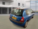  Renault  Clio 1.4-16V Privilège #4