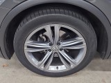  Volkswagen  Tiguan 1.5 TSI ACT Highline Business R #9