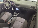  Volkswagen  Golf 1.6-16V #8