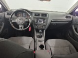  Volkswagen  Jetta 1.2 TSI Comfortline #9