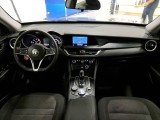  Alfa Romeo  Stelvio ALFA ROMEO  / 2017 / 5P / SUV 2.2 TURBO DIESEL 160CV AT8 RWD BUSINESS #3