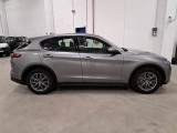  Alfa Romeo  Stelvio ALFA ROMEO  / 2017 / 5P / SUV 2.2 TURBO DIESEL 160CV AT8 RWD BUSINESS #7