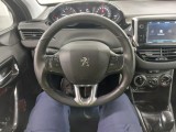  Peugeot  208 1.2 PureTech Signature #18