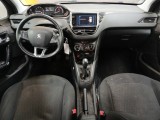  Peugeot  208 1.2 PureTech Signature #10