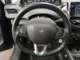  Peugeot  208 1.2 PureTech Signature #16