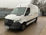  Mercedes  Sprinter  319 3.0 CDI VAN R2 R WD 