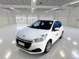  Peugeot  208 PEUGEOT  / 2015 / 5P / BERLINA VAN ACTIVE BLUEHDI 100CV 