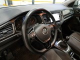  Volkswagen  T-ROC VOLKSWAGEN  / 2017 / 5P / SUV 1.6 TDI SCR BUSINESS BMT #81