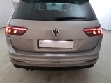  Volkswagen  Tiguan VOLKSWAGEN  / 2016 / 5P / SUV 2.0 TDI SCR 110KW SPORT BMT DSG #38