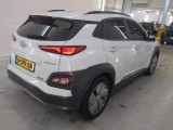  Hyundai  Kona Hyundai  Premium Electric 64 kWh 5d #2