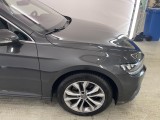  Volkswagen  Passat Volkswagen  Variant 1.5 TSI 7-DSG Business 5d #31