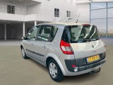  Renault  Scenic 1.6-16V Dynamic Luxe #5