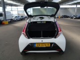  Toyota  Aygo 1.0 VVT-i x-nav #14