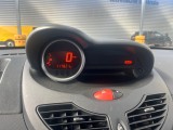  Renault  Twingo 1.2 16V Parisienne #8