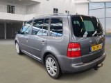  Volkswagen  Touran 2.0-16V FSI Highline 7p. #6