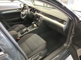  Volkswagen  Passat Volkswagen  Variant 1.6 TDI SCR Business DSG 5d #6