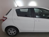  Toyota  Yaris TOYOTA  / 2017 / 5P / BERLINA 1.5 HYBRID BUSINESS #28