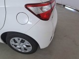  Toyota  Yaris TOYOTA  / 2017 / 5P / BERLINA 1.5 HYBRID BUSINESS #38