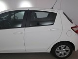  Toyota  Yaris TOYOTA  / 2017 / 5P / BERLINA 1.5 HYBRID BUSINESS #40