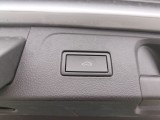  Volkswagen  Passat Volkswagen  Variant 1.6 TDI SCR DSG7 Elegance Business 5d #33
