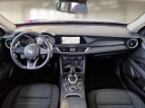  Alfa Romeo  Stelvio ALFA ROMEO  / 2017 / 5P / SUV 2.2 TURBO DIESEL 190CV BUSINESS AT8 Q4 #3