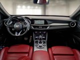  Alfa Romeo  Stelvio ALFA ROMEO  / 2017 / 5P / SUV 2.2 TD 210 CV VELOCE AT8 Q4 #3