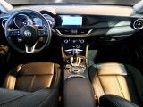  Alfa Romeo  Stelvio ALFA ROMEO  / 2017 / 5P / SUV 2.2 TURBO DIESEL 190CV BUSINESS AT8 RWD #3
