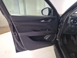  Alfa Romeo  Stelvio ALFA ROMEO  / 2017 / 5P / SUV 2.2 TURBO DIESEL 160CV BUSINESS AT8 RWD #110