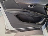 Peugeot  3008 PEUGEOT  / 2020 / 5P / SUV BLUEHDI 130 EAT8 SeS ALLURE PACK #101