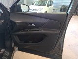  Peugeot  3008 PEUGEOT  / 2016 / 5P / SUV BLUEHDI 130 EAT8 SeS ALLURE #92