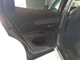  Peugeot  3008 PEUGEOT  / 2016 / 5P / SUV BLUEHDI 130 EAT8 SeS ALLURE #111