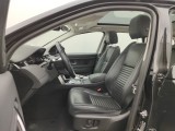  Land Rover  Discovery Land Rover  Sport P300e Aut. AWD S 5d #6