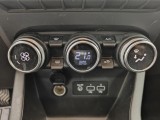  Renault  Clio Renault  Blue dCi 100 Corporate Edition 5d #31