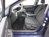  Volkswagen  Golf Volkswagen  VIII 1.0 eTSI 81kW Life DSG 5d (2GPT248) #10