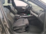  Audi  A4 Audi  Avant 40 TFSI S tronic S Edition 5d #3