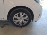  Toyota  Yaris TOYOTA  / 2017 / 5P / BERLINA 1.5 HYBRID BUSINESS #17