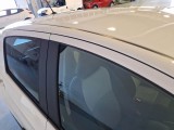  Toyota  Yaris TOYOTA  / 2017 / 5P / BERLINA 1.5 HYBRID BUSINESS #50