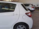  Toyota  Yaris TOYOTA  / 2017 / 5P / BERLINA 1.5 HYBRID BUSINESS #61