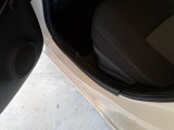  Toyota  Yaris TOYOTA  / 2017 / 5P / BERLINA 1.5 HYBRID BUSINESS #99