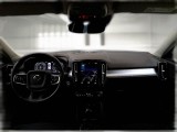  Volvo  XC60 VOLVO XC40 / 2017 / 5P / SUV D3 AWD MOMENTUM PRO #3