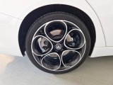  Alfa Romeo  Giulia ALFA ROMEO  / 2016 / 4P / BERLINA 2.2 TD 210 CV VELOCE AT8 Q4 #18